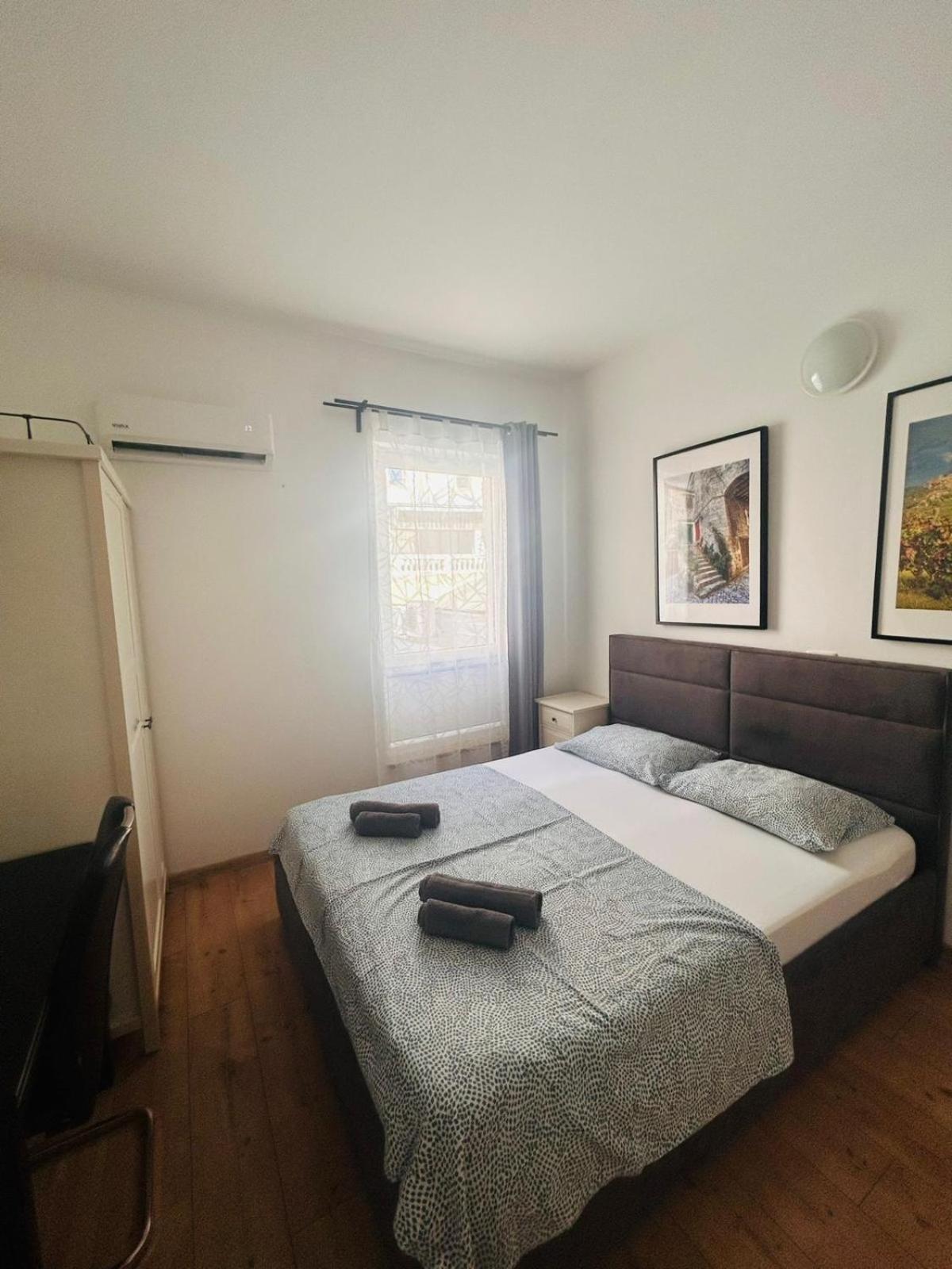Apartment In The Center Of Pula Buitenkant foto