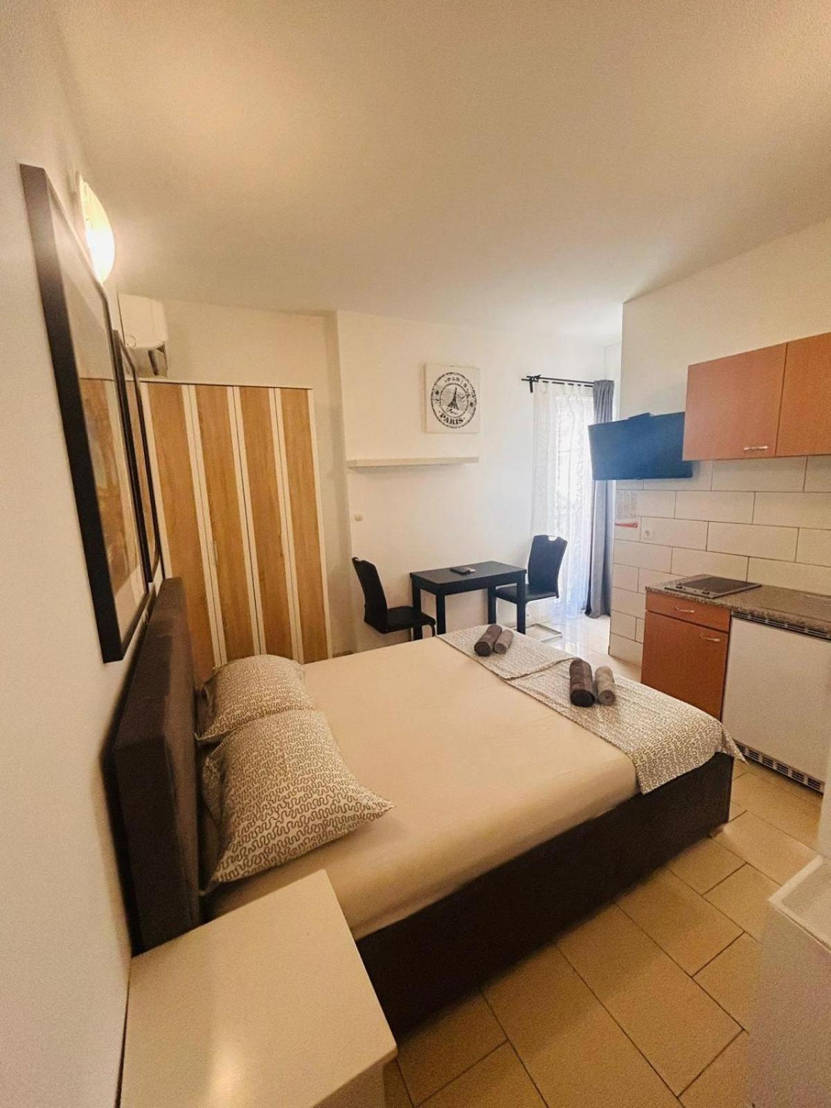 Apartment In The Center Of Pula Buitenkant foto