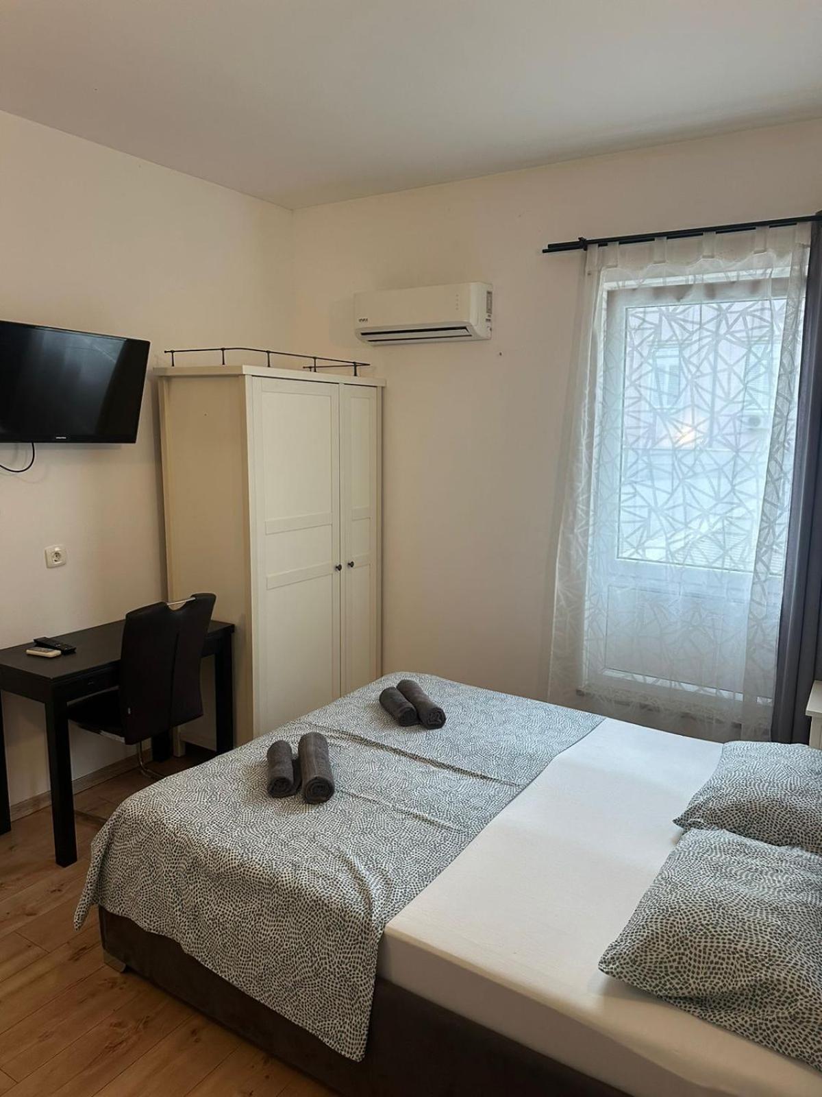 Apartment In The Center Of Pula Buitenkant foto